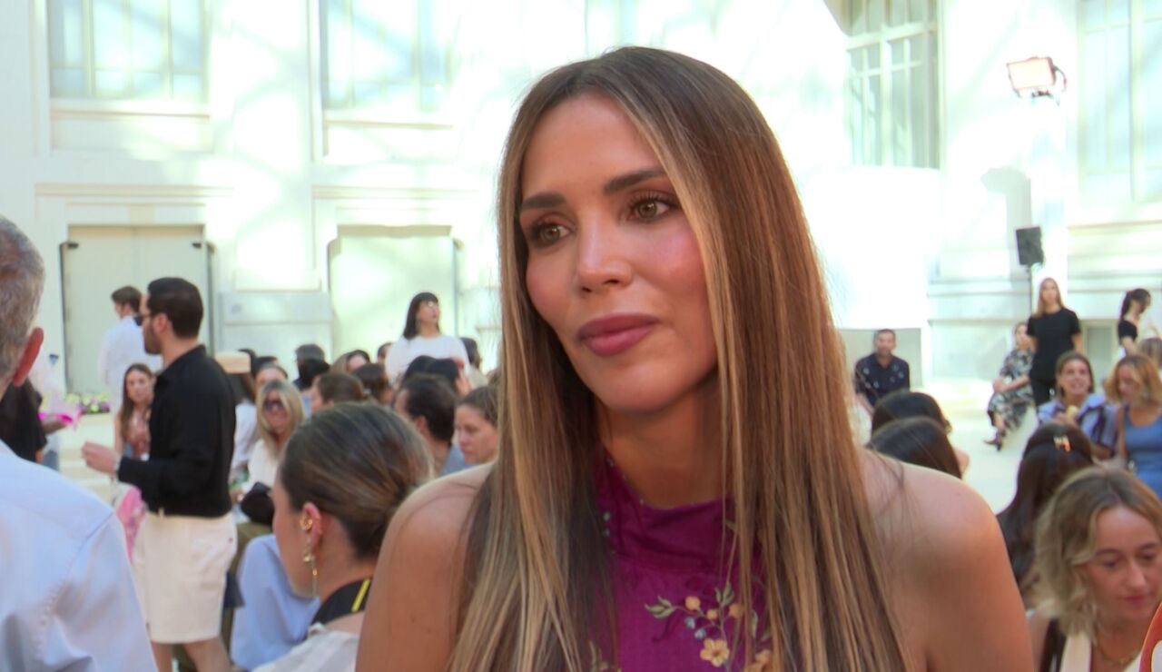 Rosanna Zanetti atendiendo a la prensa