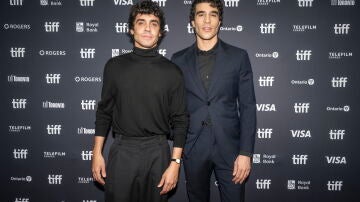 Javier Ambrossi y Javier Calvo presentan La bola negra en Toronto