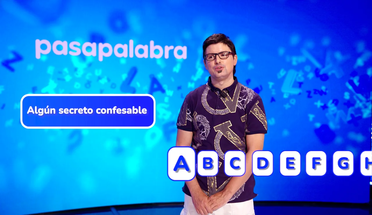 El lado más personal de Moisés, de la A a la Z: "La llamada de Pasapalabra me pilló en Calpe"