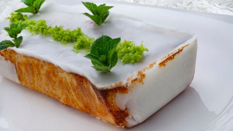 Tarta sencilla para toda la familia: Receta de pastel de lim&oacute;n glaseado de Eva Argui&ntilde;ano