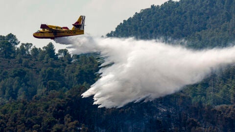 Incendio en Tu&eacute;jar, en Valencia