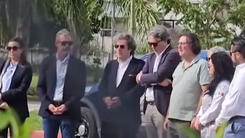 Las imágenes del padre de Claudia Tacoronte en el al lugar donde murió su hija Las imágenes del padre de Claudia Tacoronte en el al lugar donde murió su hija
