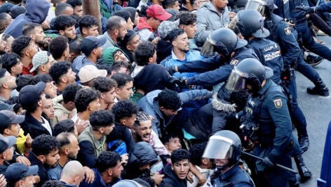 Traslado de migrantes al puerto