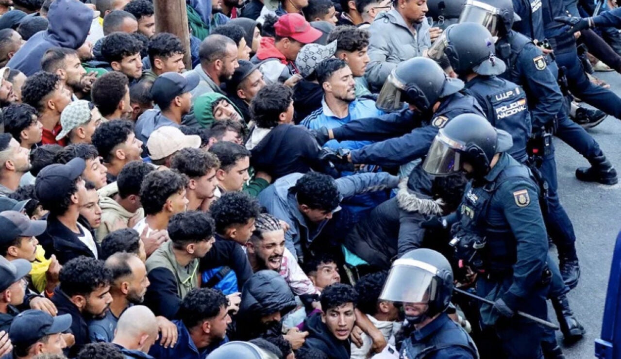 Traslado de migrantes al puerto