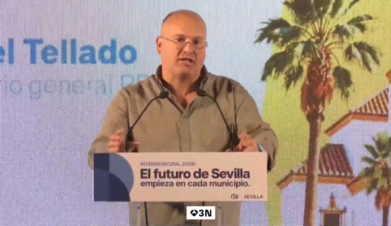 Populares y Socialistas siguen enfrent&aacute;ndose por la gesti&oacute;n de la invasi&oacute;n en Ceuta