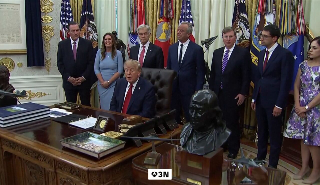 Trump veta a CNN, MS NOW y Politico de la Casa Blanca y amenaza con ampliar la lista