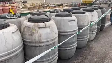 Detenido por estafar más de un millón y medio de euros a agricultores de aceituna en Sevilla y Huelva Detenido por estafar más de un millón y medio de euros a agricultores de aceituna en Sevilla y Huelva