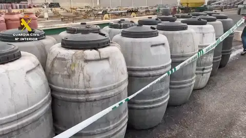 Detenido por estafar más de un millón y medio de euros a agricultores de aceituna en Sevilla y Huelva Detenido por estafar más de un millón y medio de euros a agricultores de aceituna en Sevilla y Huelva