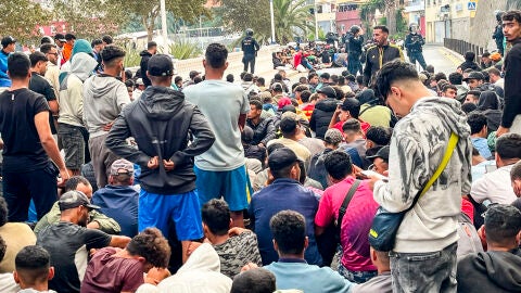 Un grupo de migrantes marroqu&iacute;es en Ceuta