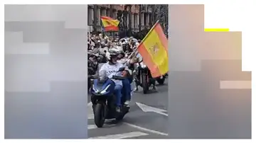 Los ceutíes vuelven a exigir soluciones a pie de la frontera: "Un caballa nunca se rinde" Los ceutíes vuelven a exigir soluciones a pie de la frontera: "Un caballa nunca se rinde"
