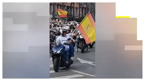 Los ceutíes vuelven a exigir soluciones a pie de la frontera: "Un caballa nunca se rinde" Los ceutíes vuelven a exigir soluciones a pie de la frontera: "Un caballa nunca se rinde"