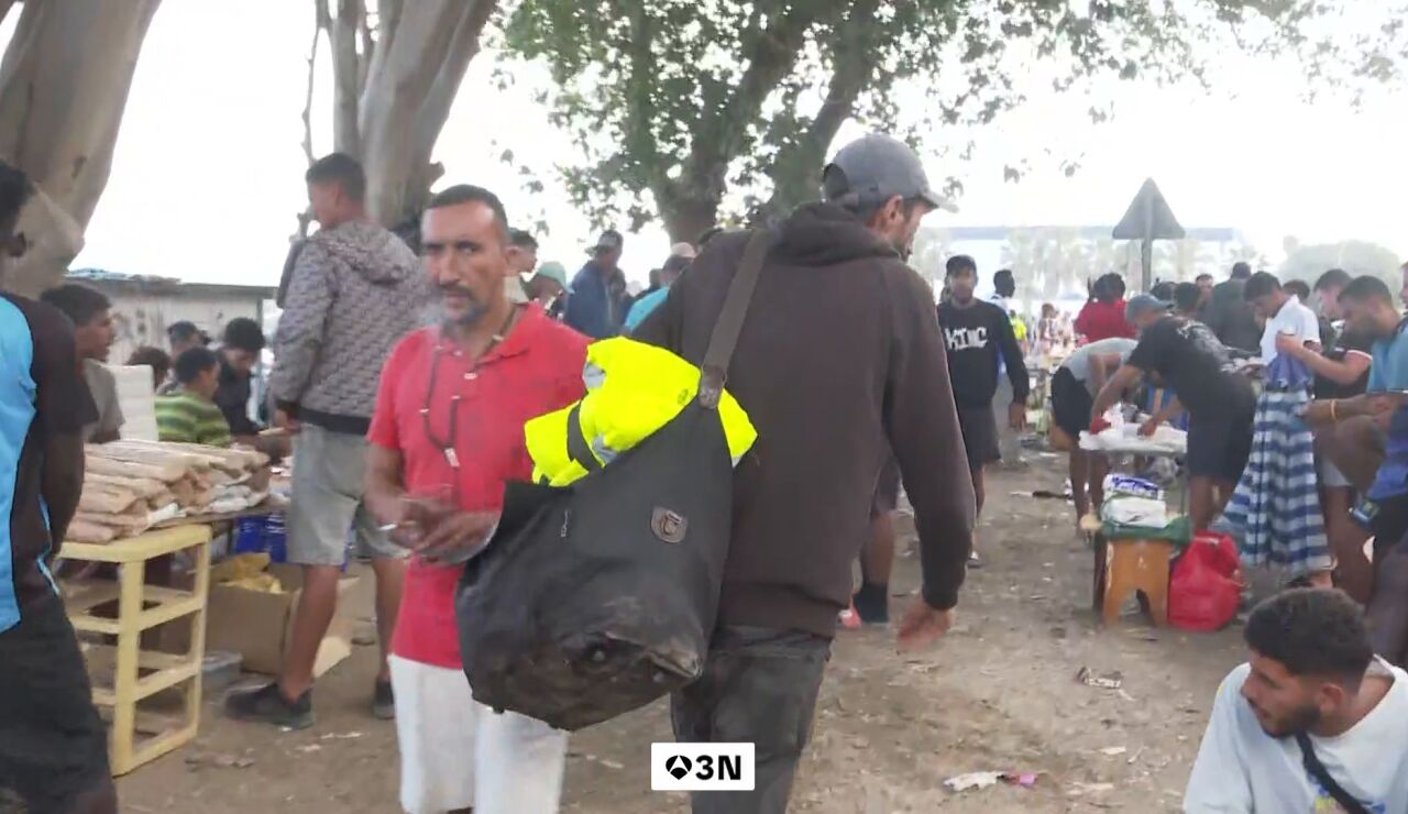 25 euros por una choza: mafias en las playas de Ceuta que cobran por controlar su terreno