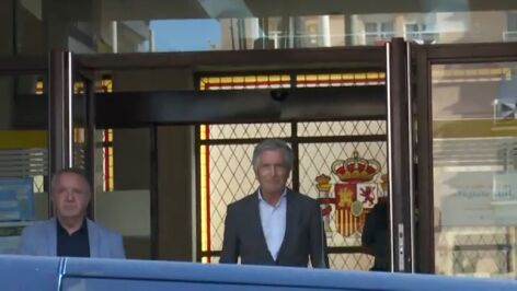 Ceuta vuelve a despedir a Marlaska entre pitos y abucheos: "Perro, traidor"