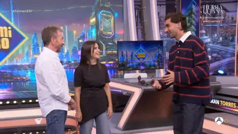 El esperadísimo encuentro de Ferrán Torres con Rocío Domingo, la responsable del meme "¡Oh, Ferrán!" El esperadísimo encuentro de Ferrán Torres con Rocío Domingo, la responsable del meme "¡Oh, Ferrán!"
