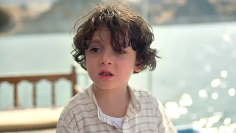 Cihan Deniz intenta reconciliar a Alya y Cihan: “Cogeos de la mano” Cihan Deniz intenta reconciliar a Alya y Cihan: “Cogeos de la mano”