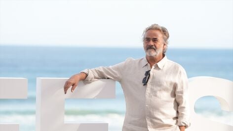 Eduard Fern&aacute;ndez, durante el photocall de la pel&iacute;cula 'El mal padre' 