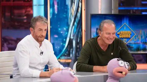 "Me pegó un naranjazo": la surrealista anécdota de Bertín Osborne con Rocío Jurado antes de un concierto "Me pegó un naranjazo": la surrealista anécdota de Bertín Osborne con Rocío Jurado antes de un concierto