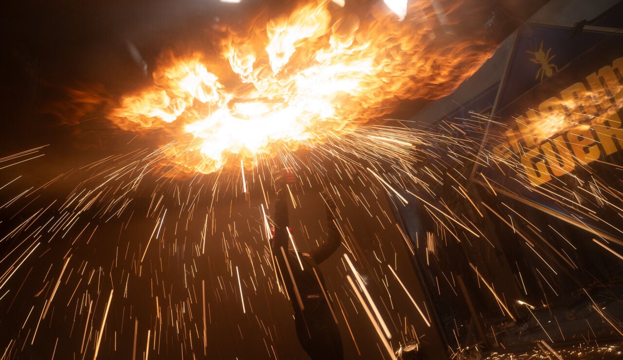 El espectáculo visual de Marron con fuego que ha sobrecogido a Bertín Osborne Alt imagen