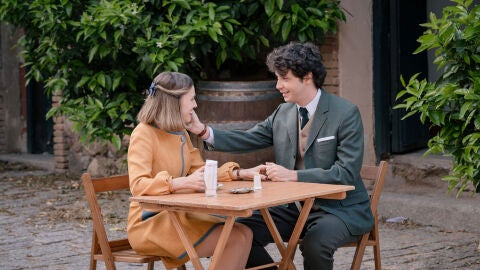 Claudia y Miguel en el capítulo 659 de Sueños de libertad