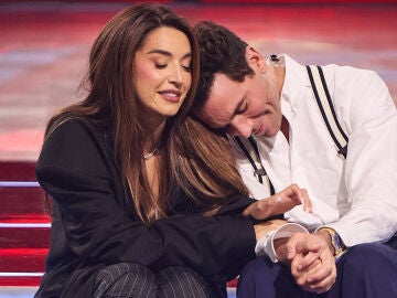 Lola &Iacute;ndigo y Mika en La Voz
