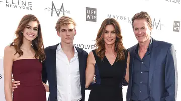 Rande Gerber, Cindy Crawford, Kaia Gerber y Presley Gerber Rande Gerber, Cindy Crawford, Kaia Gerber y Presley Gerber