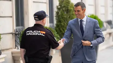 El presidente del Gobierno, Pedro Sánchez, a su llegada a una sesión de control al Gobierno, en el Congreso de los Diputados El presidente del Gobierno, Pedro Sánchez, a su llegada a una sesión de control al Gobierno, en el Congreso de los Diputados
