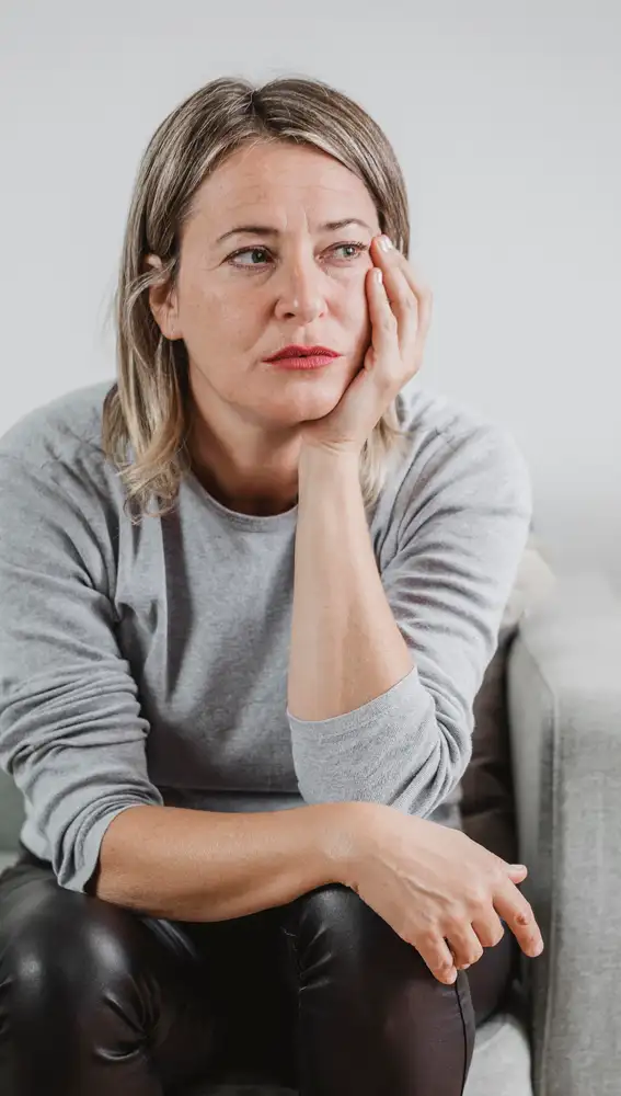 Mujer triste Mujer triste