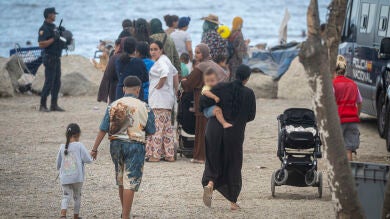 Triajes, peticiones de asilo y expulsiones: así avanza la situación de los migrantes en Ceuta