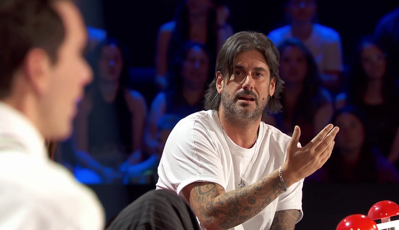 “A veces, querer es dejar ir”: Melendi aconseja a Enrique irse con Mika