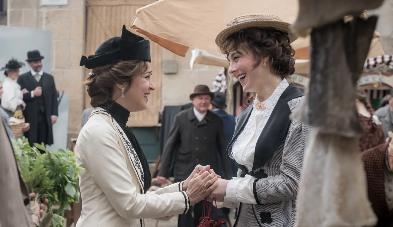 Teresa sorprende a Inés con una oportunidad que puede cambiar el futuro de La Deslumbrante