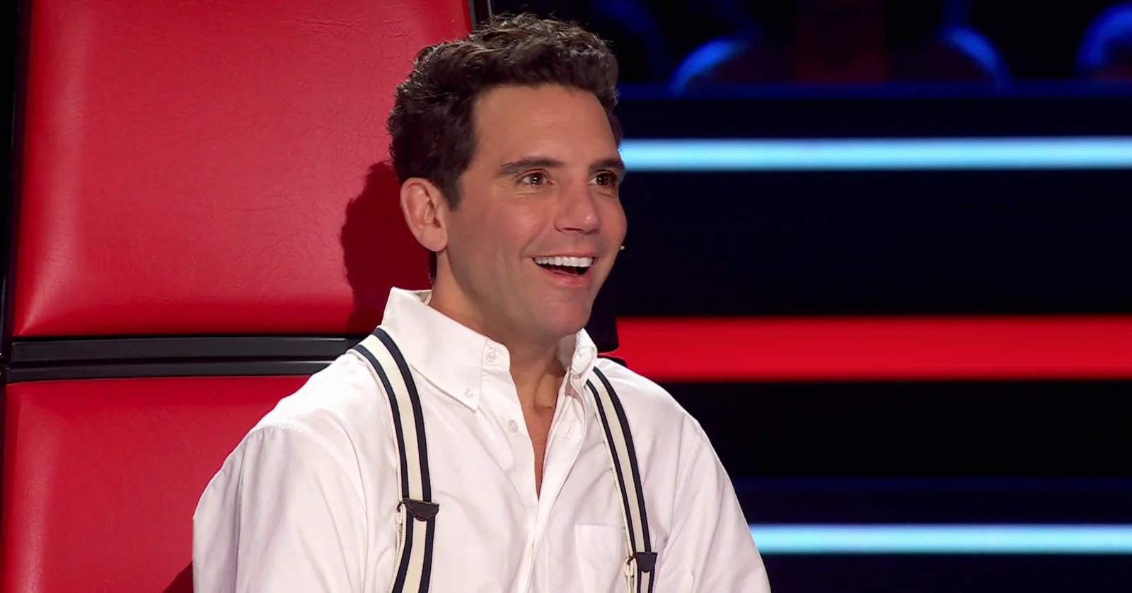 Kika conquista a Lola Índigo y Melendi… ¡pero ella quiere irse con Mika!