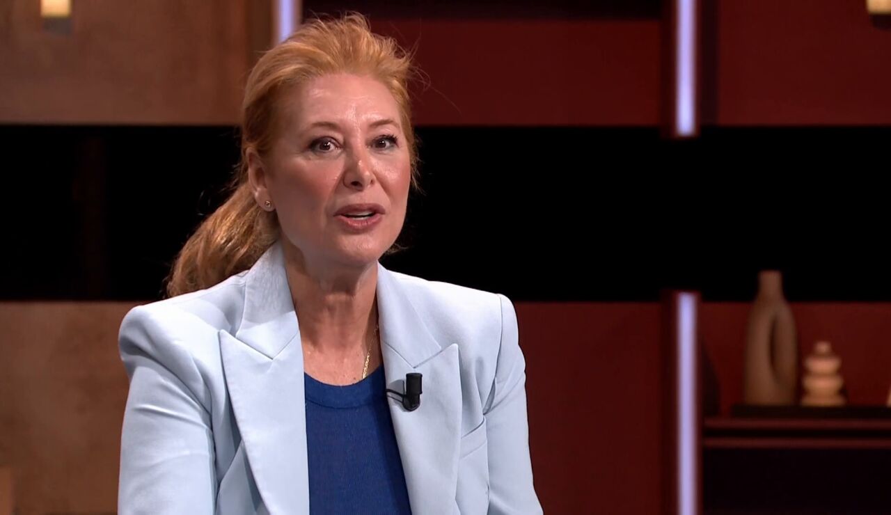 Teresa Viejo explica c&oacute;mo se constru&iacute;an las portadas de Intervi&uacute;: "Pod&iacute;amos debatir horas y horas"