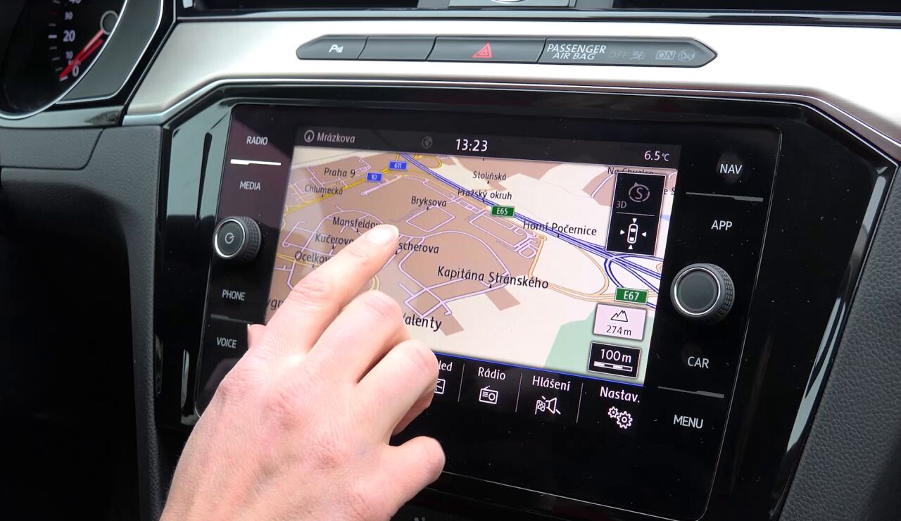 Ahorro de gasolina en apps: &iquest;Google Maps o Waze?