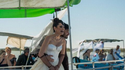 La boda de tres d&iacute;as sobre el agua de Merve Nur Bengi, la actriz que da vida a Sedef en El secreto