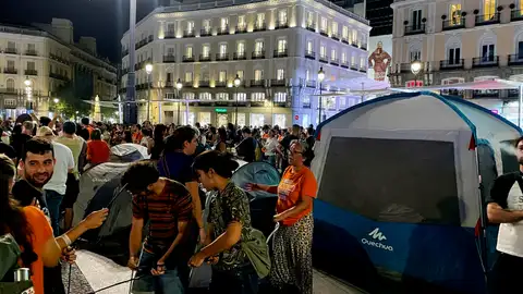 Acampada en la Puerta del Sol Acampada en la Puerta del Sol