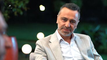 &iquest;D&oacute;nde est&aacute; el patriarca de los Tecer? Cihan y Serhat rompen su silencio sobre su padre 