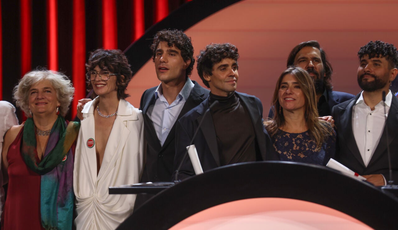 Paz Vega, Javier Calvo o Javier Ambrossi, entre los asistentes a la gala de clausura del Festival de San Sebasti&aacute;n