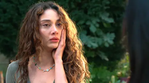 “No quiero una hermana como tú”: Zeynep destroza a Ebru tras descubrir su traición “No quiero una hermana como tú”: Zeynep destroza a Ebru tras descubrir su traición