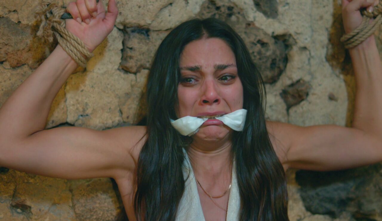 Kaya casi provoca la muerte de Zerrin y Demir hace lo impensable para salvarla