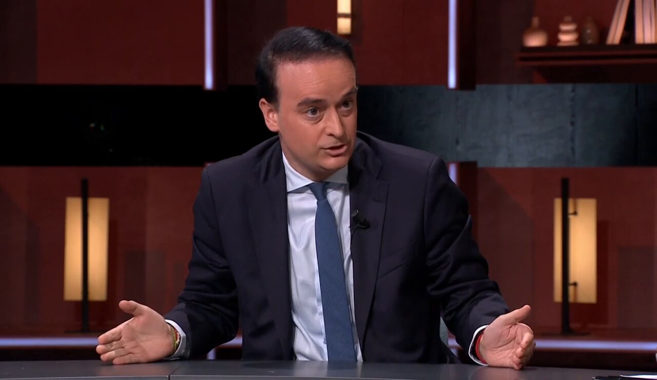 Iv&aacute;n Redondo defiende al jefe de gabinete de S&aacute;nchez: "Me parece un delirium tremens que le puedan imputar"