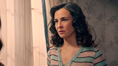 Beatriz descubre a Begoña entrevistando a una nueva niñera para sustituirla y no puede… ¡disimular su enfado!