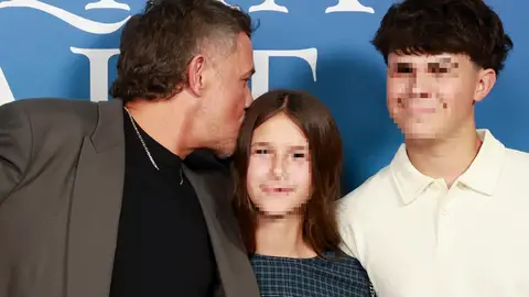 Alejandro Sanz con sus hijos Dylan y Alma Alejandro Sanz con sus hijos Dylan y Alma