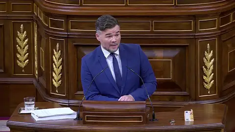 Rufián estalla contra Junts en el Congreso: "Ustedes no están votando, están pagando una deuda" Rufián estalla contra Junts en el Congreso: "Ustedes no están votando, están pagando una deuda"