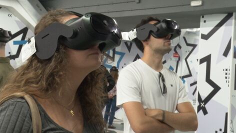 Experiencia inmersiva con gafas de realidad virtual