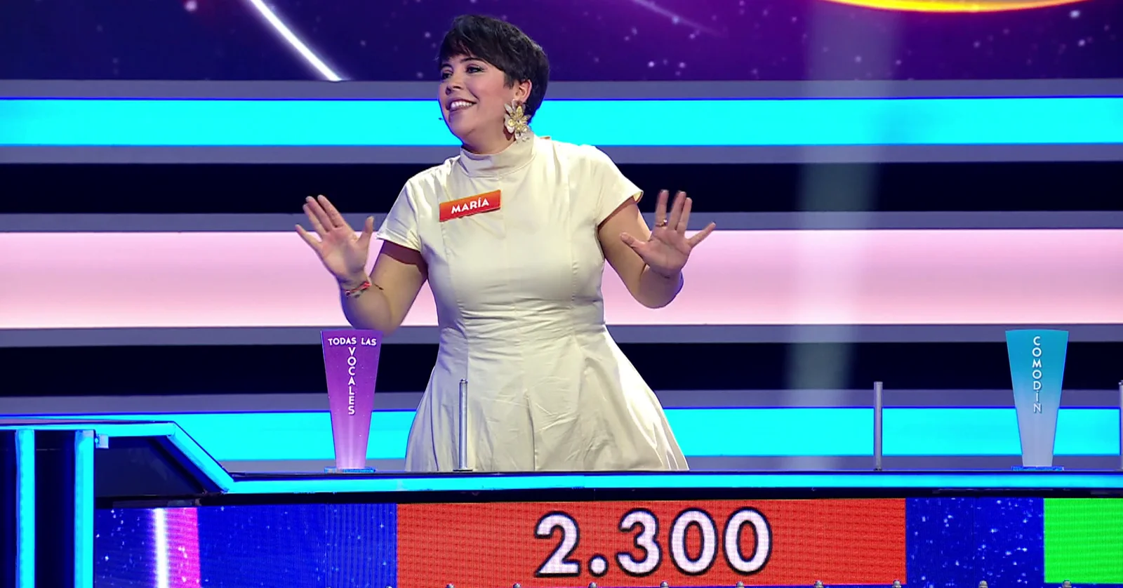 María sigue jugando a pesar de saber la respuesta