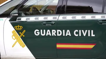 Imagen de un coche de la Guardia Civil Imagen de un coche de la Guardia Civil