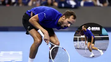 Daniil Medvedev haciendo aspavientos en su partido ante Djokovic Daniil Medvedev haciendo aspavientos en su partido ante Djokovic