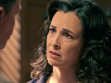 Beatriz revela a Gabriel la traici&oacute;n de Bego&ntilde;a y consigue ganar tiempo para quedarse m&aacute;s tiempo con &eacute;l 