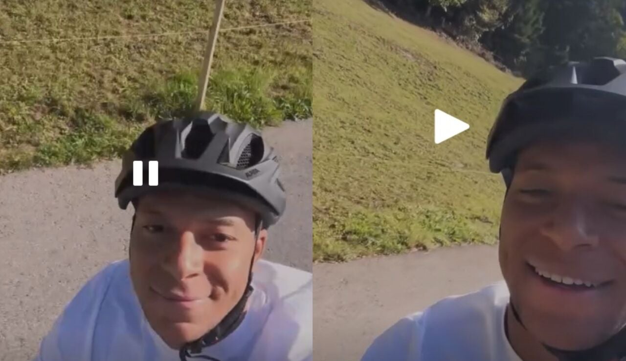 Mbapp&eacute; montando en bici