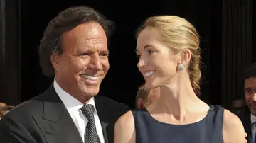 Miranda Rijnsburger y Julio Iglesias Miranda Rijnsburger y Julio Iglesias